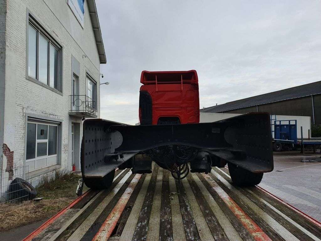 Beschadigde RENAULT Premium 430 DXi chassis vrachtwagen - Photo 7