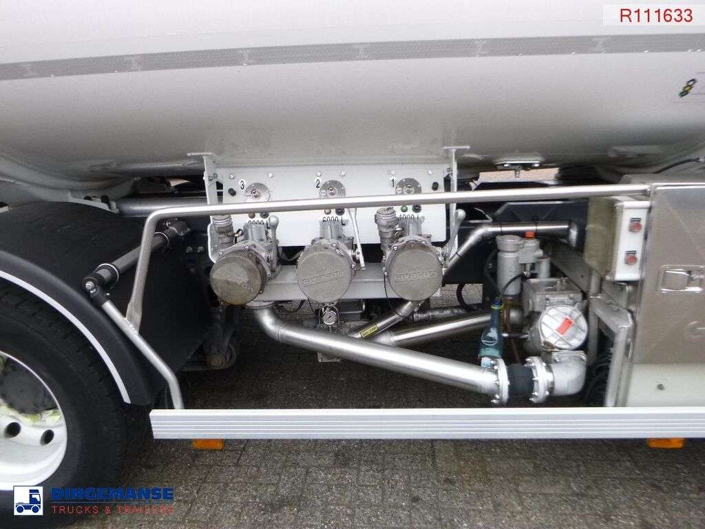 RENAULT Premium 270 dci 4x2 fuel tank 13.6 m3 / 3 comp brandstoftruck - Photo 6